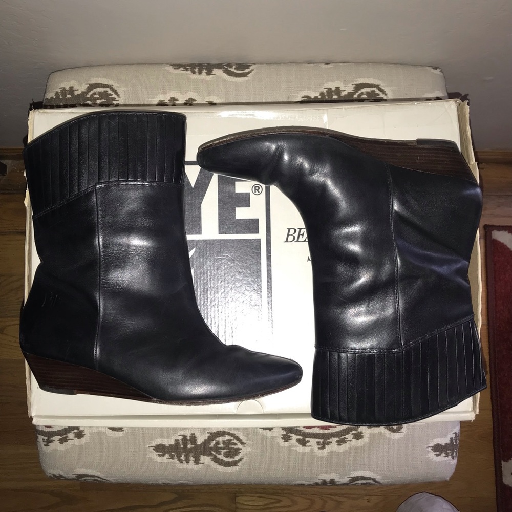 Frye Sam Boot